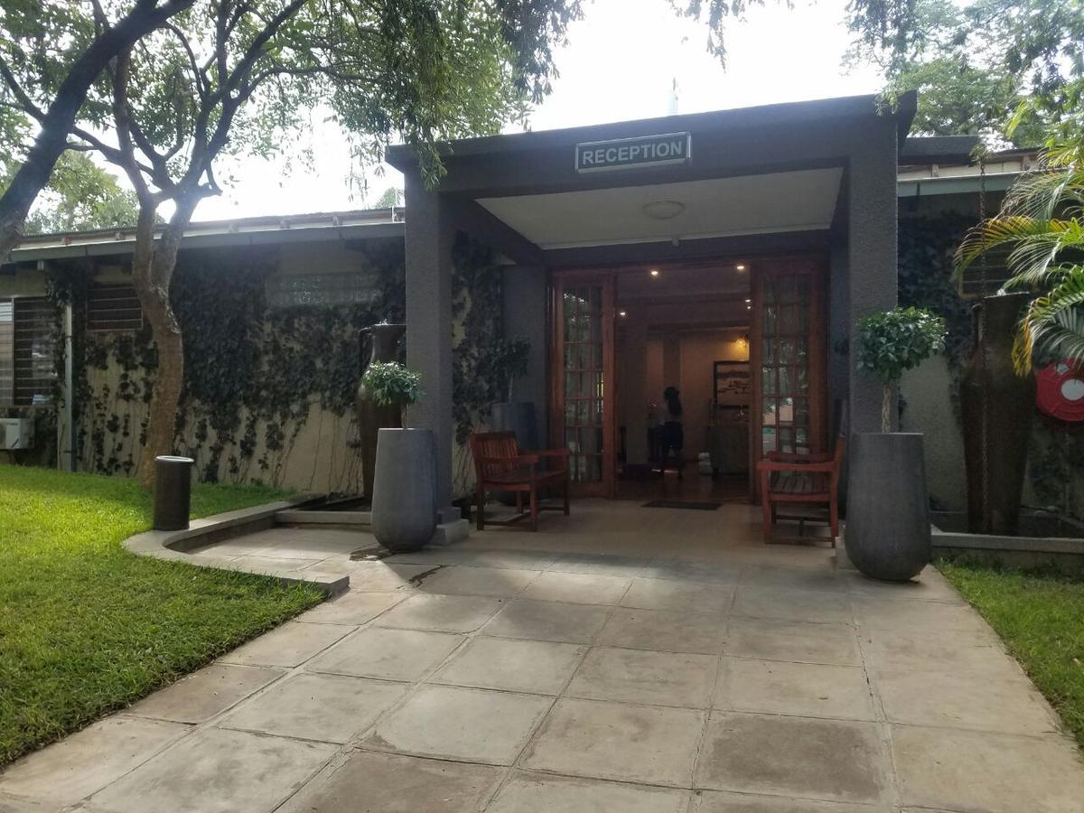 Ufulu Gardens Hotel Lilongwe Eksteriør bilde
