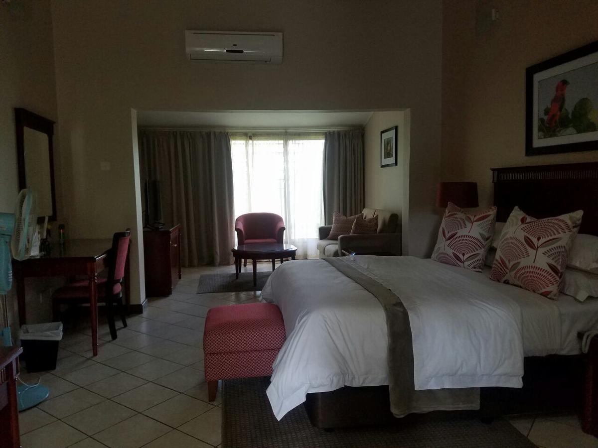 Ufulu Gardens Hotel Lilongwe Eksteriør bilde