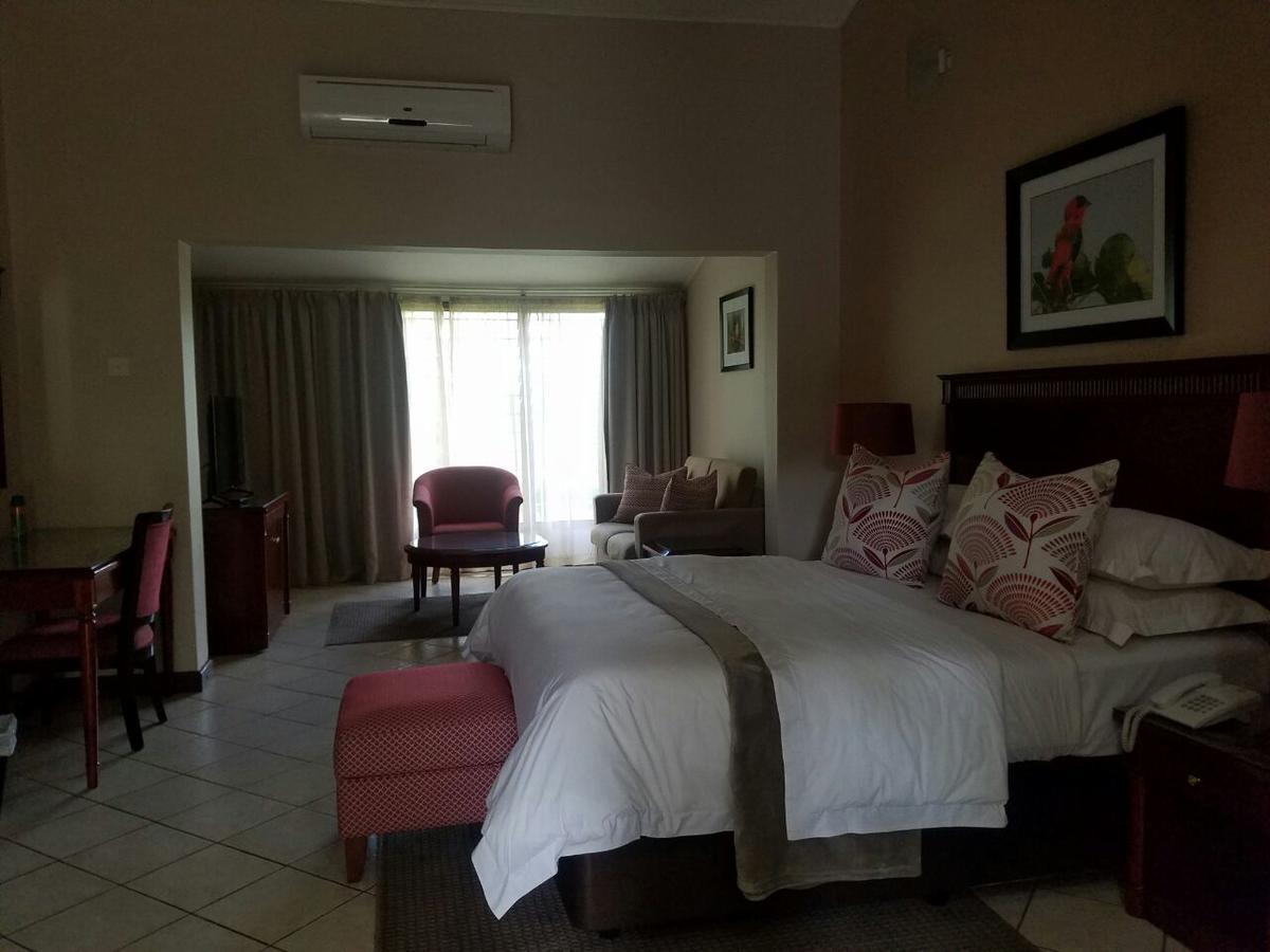 Ufulu Gardens Hotel Lilongwe Eksteriør bilde