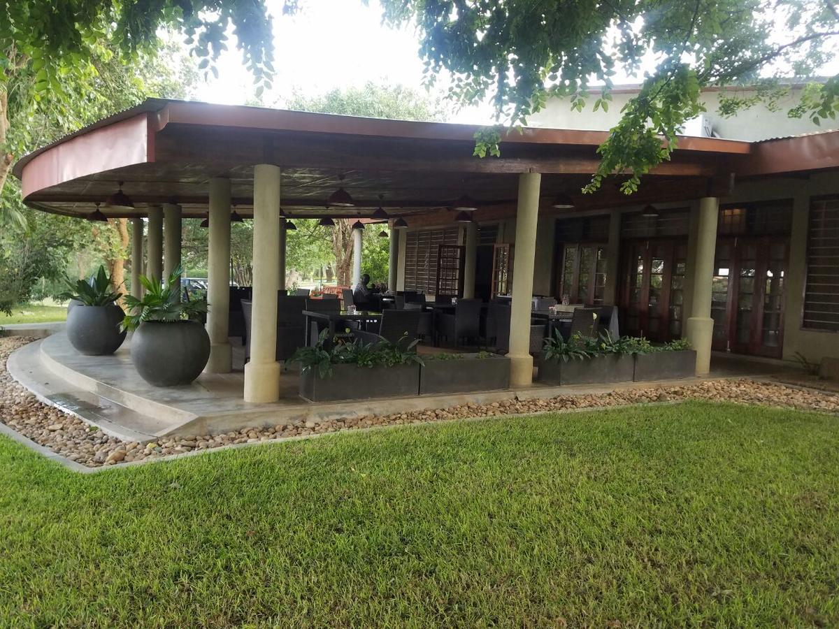 Ufulu Gardens Hotel Lilongwe Eksteriør bilde
