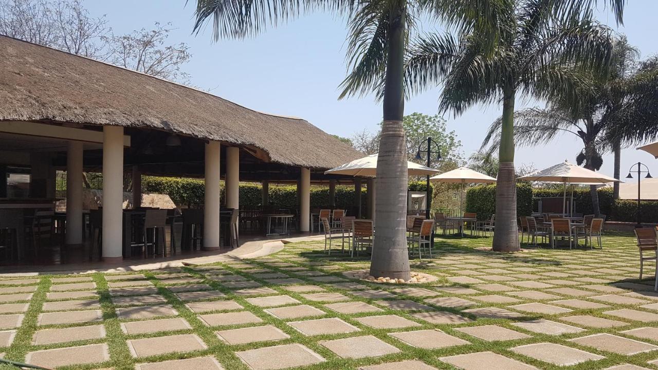 Ufulu Gardens Hotel Lilongwe Eksteriør bilde